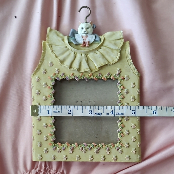 CAT Accent Decor Whimsical Picture Frame Holds 3x5 - Picture 8 of 9